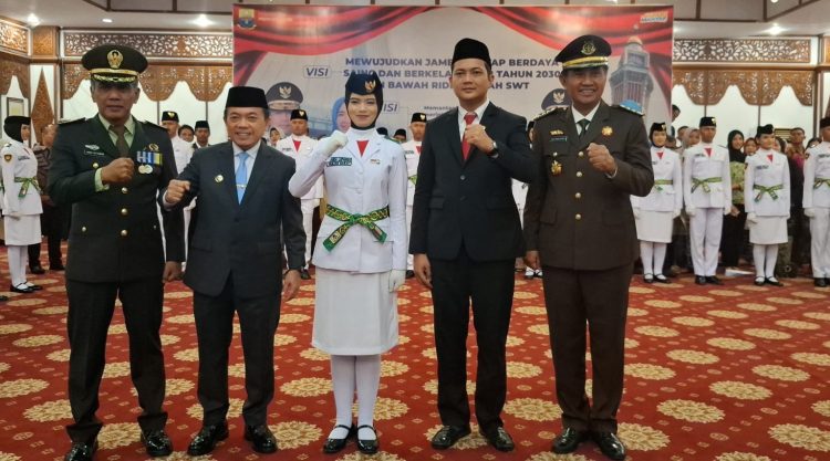 Ketua DPRD Provinsi Jambi Berikan Dukungan dan Motivasi Kepada 54 Anggota Paskibraka(foto: dok.ist)