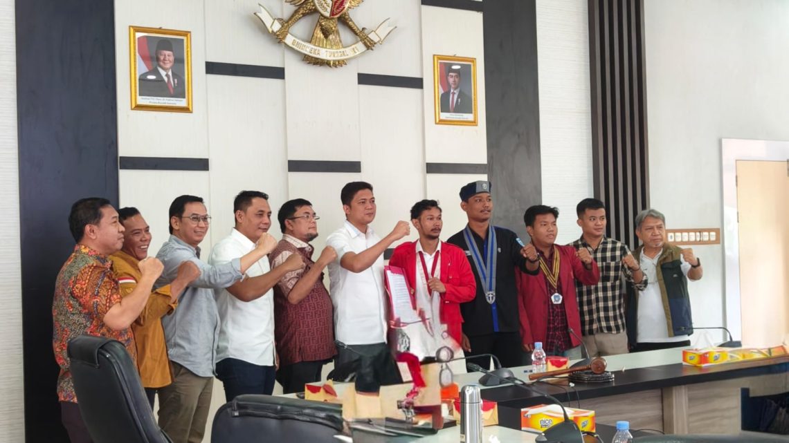 DPRD Jambi Diminta Transparan, Mahasiswa Cipayung Plus Sampaikan 10 Tuntutan Rakyat(foto: dok.ist)