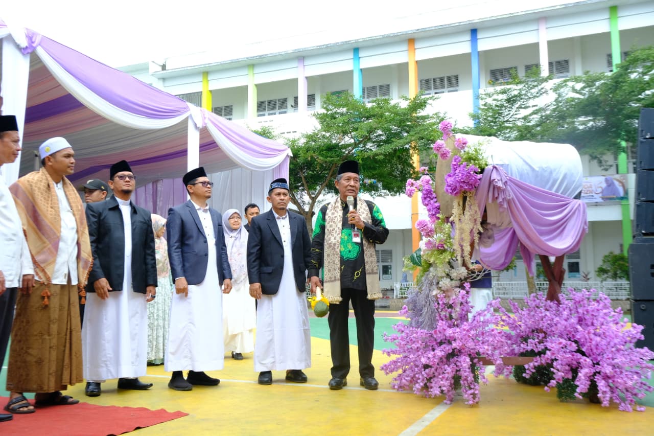 Abdullah Sani Hadiri Wisuda Tahfiz Nurul Ilmi, Tekankan Pembentukan Generasi Beriman dan Kompetitif.Foto:dok.ist