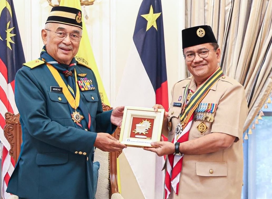 Prestasi Internasional, Wali Kota Jambi Maulana Dianugerahi Penghargaan Pengakap Malaysia.Foto:dok.ist